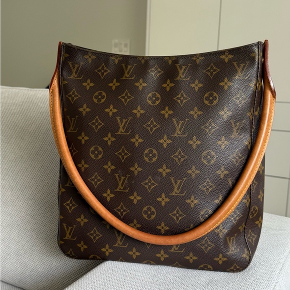 Authentic Louis Vuitton monogram Looping Gm - Picture 3 of 17